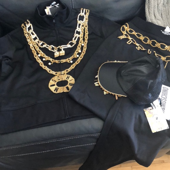 Sweat suit set with the Hat - Picture 1 of 4